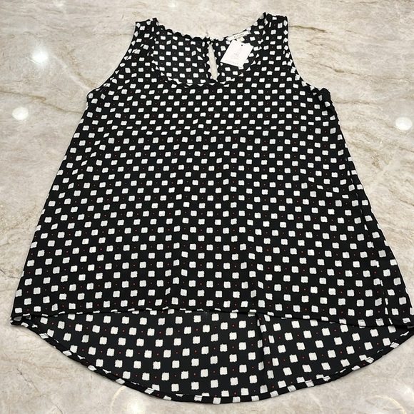 NEW Pleione | Sleeveless Tunic Blouse | Black & White with Red Accents | Small - Picture 3 of 12